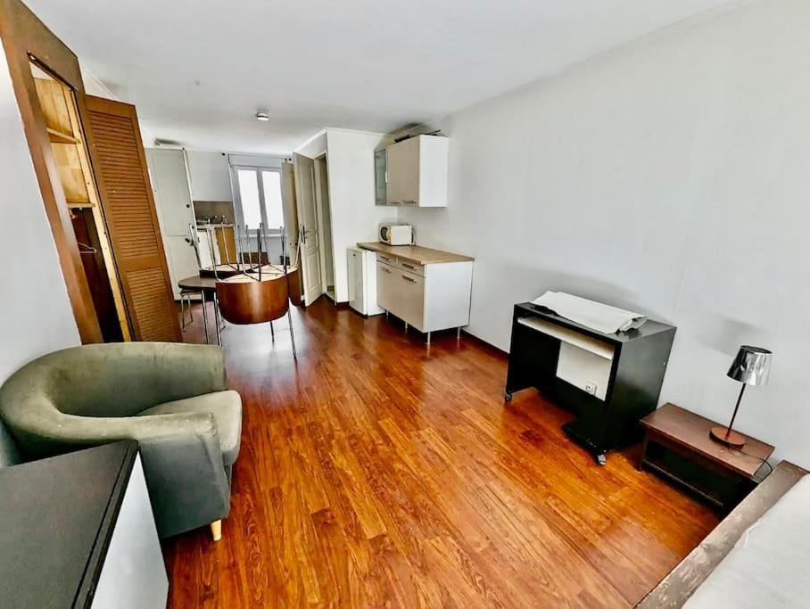 Studio Spacieux - Calme & Tout Equipe Avec Wifi Grenoble Buitenkant foto
