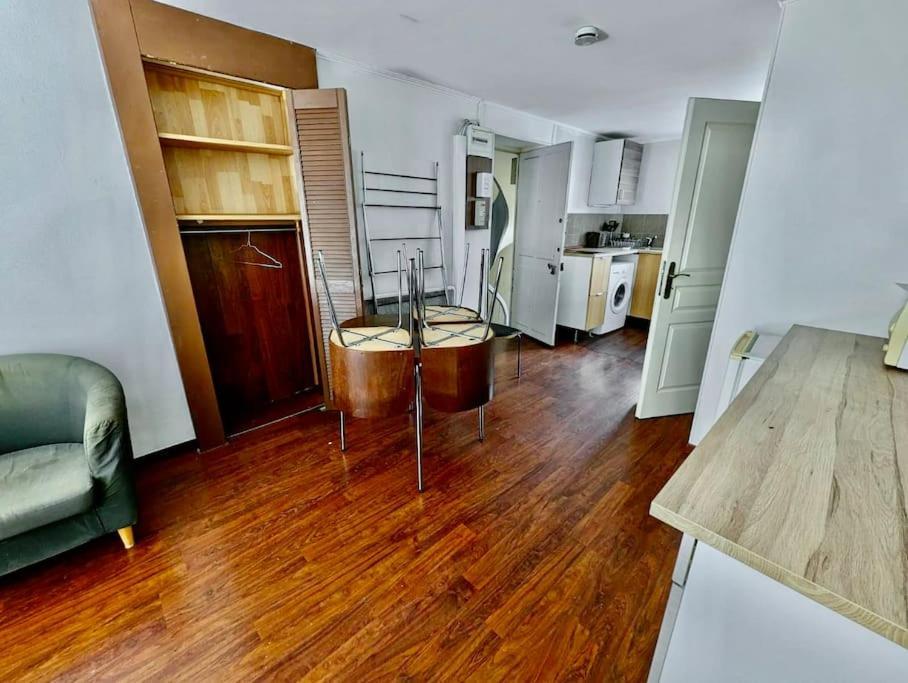 Studio Spacieux - Calme & Tout Equipe Avec Wifi Grenoble Buitenkant foto